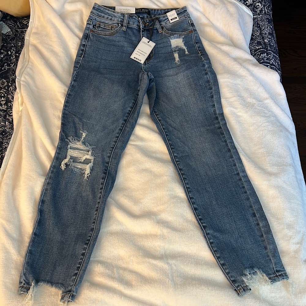Judy Blue notch Hem